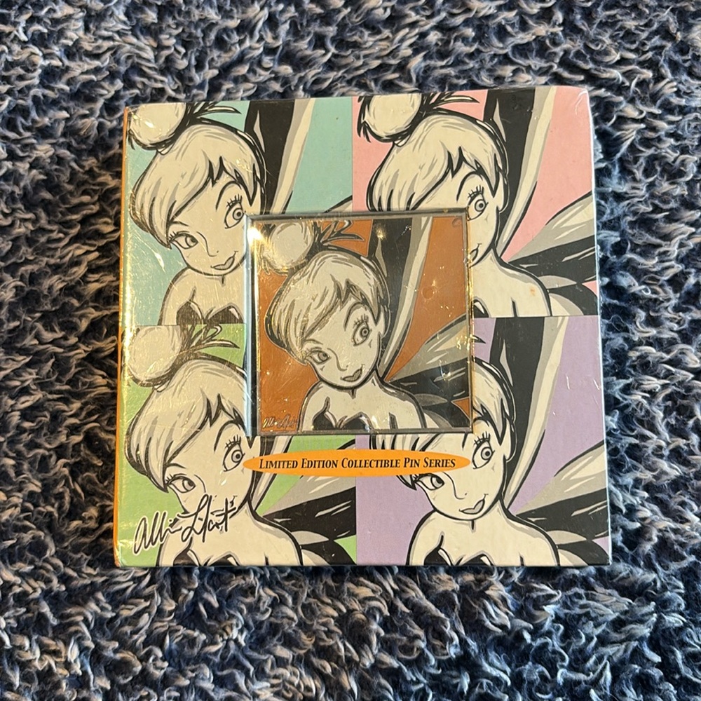 Disneyland Resort Boxed pin 2002 Allison Lefcort Portrait Tinker Bell Aqua